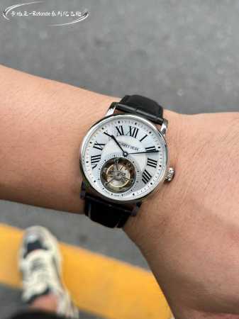 金白同价： 品鉴:Rotonde De Cartier Tourbillon Cadran Love陀飞轮 卡地亚Rotonde De Cartier Tour - 点击图像关闭