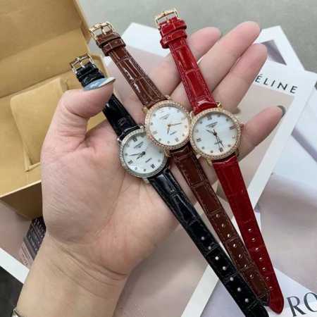白壳 .玫壳 .钢带20.陶瓷带40 独家实拍 认准品质与细节 特推新款浪琴-Longines 情侣对表 原装进口石英机芯 316L精钢表壳 直径29Mm 厚8 - 点击图像关闭
