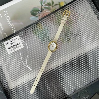 原单新款王炸 小巧款 女生礼物 Coach 蔻驰Sammy系列皮带椭圆盘石英小浴缸手表女表，经典Coach标识，独特椭圆形表盘，简约气质潮感，独家配色，彰显高级