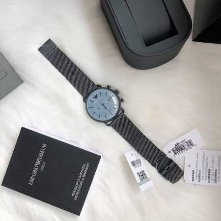 原装阿玛尼 Armani 官网型号：AR11201 表壳：316L精钢 表镜：强化矿物质玻璃 表带：精钢编制网带 表扣：暗扣 尺寸：43mm*11mm 深色搭配 - 点击图像关闭