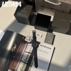 支持香港、美国直邮 全国联保！正品！阿玛尼armani男表 型号：Ar11457 表壳：精钢 表镜：矿物质强化玻璃 表带：织物 尺寸：43*13Mm 曜黑风格，