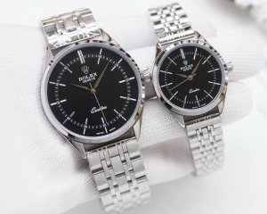 白壳 金壳 钢带20 品牌：劳力士 类型：情侣腕表 壳套：顶级版316精钢l 表带：进口小牛皮表带 316L精钢表带 机芯：进口石英机芯 镜面：矿物质防刮镜面玻