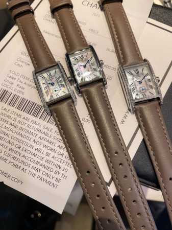 咖啡色 光圈 钻 满圈钻 最火浪琴超好看的 小姐姐们赶紧入手 浪琴-Longines戴卓维纳系列 精致两针半女士腕表 316精钢表带 直径33*22Mm厚7M - 点击图像关闭
