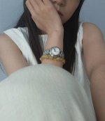 Ky新品推荐 浪琴心月 L8110.4.87.6，经典浪琴系列-休闲时尚女士石英腕表，26.5毫米的表盘搭配罗马刻度，轻易就可识别时间，淬火烤蓝指针的设计为这款