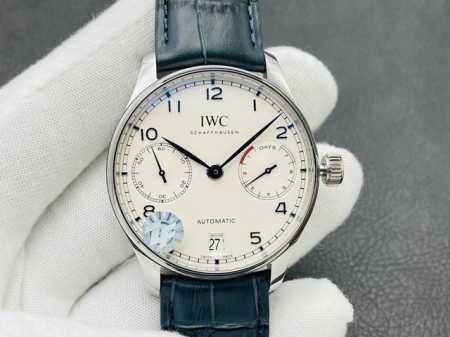 V5升级版 Iwc万国葡7－葡萄牙系列 七日链 ！ 1搭载定制版C.52010自动机械机芯！ 2独立小秒针，真动能指示！ 3蓝宝石玻璃镜面！ 4定制版意大利牛皮 - 点击图像关闭