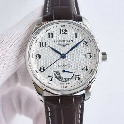 Longines 浪琴 名匠系列 动能腕表压轴登场！真一体机 1腕表尺寸40X10毫米。表壳尺寸工艺完美复制原装工艺 2柳叶形蓝钢淬火表针，针型和工艺均同步。