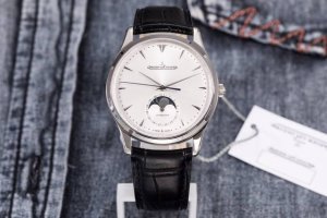 1630 厚积“薄”发 年度大作 新品上市，积家月相大师系列，表壳直径39Mmx9.9Mm与原装同步。六点钟的子盘拥有阳历阴历 月相 双期显示，月相24小时转一