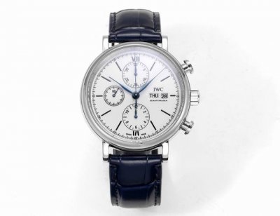 Iwc万国波涛菲诺计时腕表 腕表尺寸42Mmx13.5Mm。完美同步正品，表壳以精钢材质打造，通过细致的抛光打磨之后呈现出细腻光泽，表耳弧度自然，与表壳完美融合