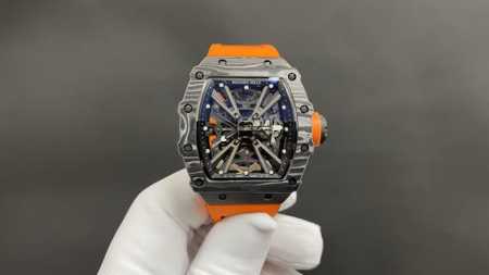 升级V3最高版本 Richard Mille 理查米尔 Rm12-01 一体陀飞轮腕表，材质均为碳纤维与石英纤维材质表壳，分别三种颜色款式：纯黑碳纤维、碳纤维+ - 点击图像关闭