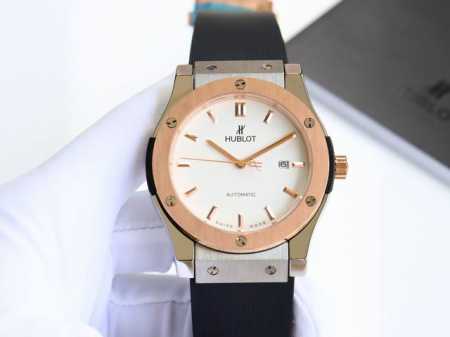 金黑+20宇舶 恒宝Hublot 经典融合系列 316精钢表壳 壳套采用Cnc工艺精细打磨加工 确保各方位细节 圈口彰显宇舶独特拉丝工艺效果，表带采用进口橡胶表 - 点击图像关闭