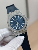 Ddf新品 Ap皇家橡树15510蓝面，放射纹色泽不错，搭载4302刻字一体机 升级无卡度摆轮，做工顶级