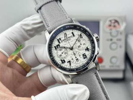 白 -金 Ap皇家橡树26048离岸型41爱计时机械腕表 1.壳套按照原装开模多道工序顶级处理 2.一体字面立体工整的盘面“饼干纹理”和原装一模一样 3:316 - 点击图像关闭