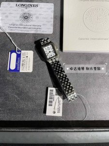 白 金 #年末冲刺新款 人间浪漫富贵花 被浪琴中古表击中 太秀致的一枚浪琴 Vintage 优雅系列表 可真是火遍全网不拥有一枚是不是心痒痒 这枚自浪琴 Lon
