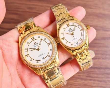 Tw出品 白壳 金纹 Tw Factory 欧米茄新款蝶飞六字位系列情侣对表！ 2024 最新版本af2 欧米茄搭载全自动机械机芯：进口8215机芯 零故障 尺 - 点击图像关闭