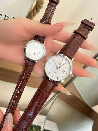 白 金 浪琴 情侣腕表 原装进口石英机芯 矿物质玻璃镜面 316L精钢表壳 直径男40Mm女30Mm 厚8Mm如果今天的阳光停止了它耀眼的光芒。那么你的一个微笑 - 点击图像关闭