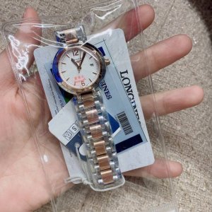 白钢 金 ，钻+20 浪琴心月系列特惠促销:促销期间下单赠送一条牛皮表带，数量有限送完即止 浪琴心月系列女士腕表，进口石英机芯，精钢圆形表壳，表径30Mm，抗磨