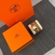 特价 。新款首发，双圈款式！Hermes爱马仕Heure H系列，搭载瑞士Eta原装石英机芯，表壳采用进口316L精钢，表径：21*21Mm；Barenia鳄鱼