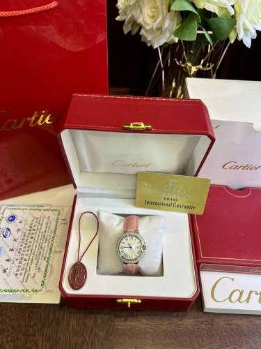 B H 配图片同款包装25 Cartier卡地亚蓝气球外钻粉皮带真正的高版本原单品质，专柜对版哈，你们要的高版本终于给你们安排了，等了2个月才出货，在超长的品牌