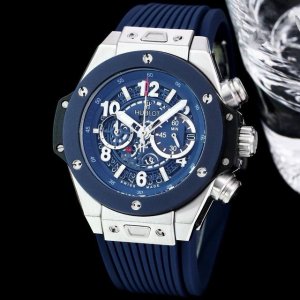 Hublot 宇舶 英勇无畏，拳拳出击，简称“Hub”“恒宝”，Bigbang大爆炸元素材料计时码表v2版表壳采用进口316精钢材料 设计感爆炸搭载进口跑秒机芯