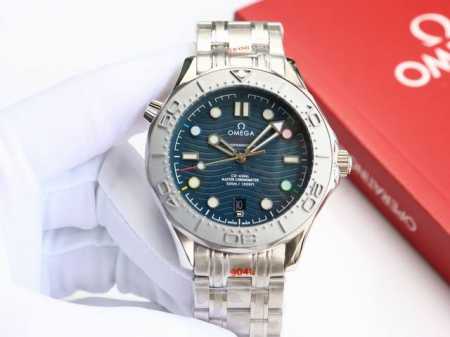 欧米茄-Omega 海马系列300米潜水腕表 表壳采用316L精钢表壳，搭载同级唯一陶瓷原装单向旋转计时圈口。表壳侧面泄压阀跟原装一致。表径42Mm 圈口采用进 - 点击图像关闭