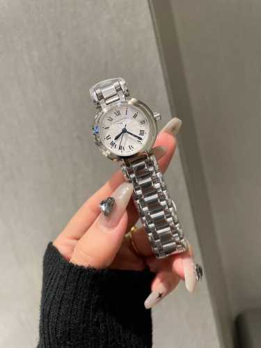 白 金 钻20 浪琴心月系列女士腕表， 正品一致 进口石英机芯，精钢圆形表壳，表径30.5Mm，抗磨损合成双卜蓝宝石玻璃 数据同步正品 ，A级深海白色珍珠母贝字