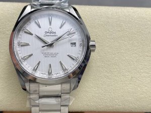 Kg厂出品 镶嵌式头粒欧米茄海马150米上市了！ 搭载8500自动机芯 历时18个月，反复修改，只为给你最真最好最具性价比的150米。 欢迎广大表友品鉴！