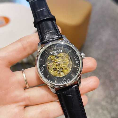 260天梭－Tissot全自动机械表，经典之作品质之选，真空电镀，超强矿物质玻璃，直径：40Mm，厚度：12Mm，休闲商务均可搭配