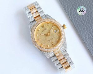 统一价： 璀璨星空奢华日志满钻款！！41Mm原装直径！采用进口3135背透全自动机械机芯！劳力士奢华18K纳米技术！全满钻原装表带！ +颗Aaa锆石精心打造！认