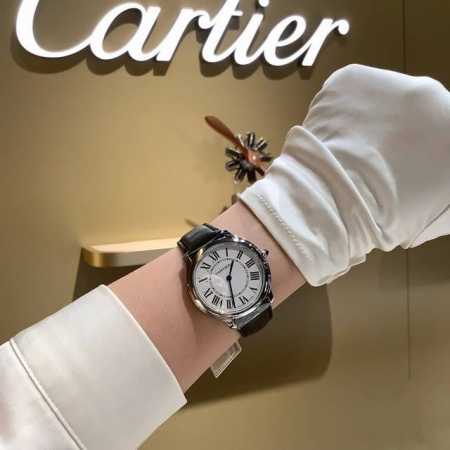 新品 Cartier卡地亚ronde Must伦敦系列石英腕表！全新ronde Must系列腕表，承袭经典圆形造型以更流畅的表壳，与更精致的表盘设计焕美新姿瞩目 - 点击图像关闭