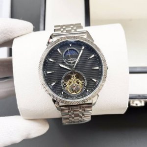 统一价格: 浪琴-Longines火爆新品 搭载全自动机械机芯 316精钢表壳 简约镂空设计 简约时尚 优雅尊贵 矿物质强化玻璃镜面 真牛皮表带 商务休闲 精致