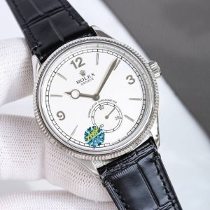 白壳 金壳 劳力士rolex恒动1908型，M52508-0006小秒型腕表，是劳力士几百年来第一款透底腕表，腕表尺寸：39×10.5Mm，独家定制cal.71