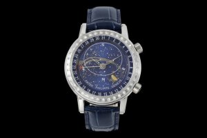 2410Gr百达翡丽超级复杂功能时计系列：星空（超级夜光）真星空轨道表盘，星象图表盘由三块不同的圆盘共同组成，两块圆盘分别显示星空背景和月相，另有一块透明水晶圆