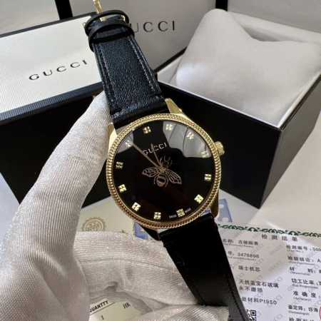 白 ／金 ］ 古驰gucci新品蜜蜂！原单品质 最超高性价！独家实拍古驰新款g Timeless Slim系列新表，整体设计太好看了，所以必须马上来这里给大家种 - 点击图像关闭