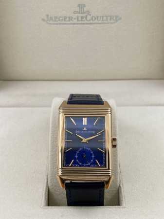Reverso Tribute翻转系列小秒针腕表 手动上弦机械，动力储存45小时 尺寸：45.6 X 27.4 X 8.5 316精钢打造，蓝宝石玻璃 经典之作 - 点击图像关闭