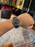 品牌: 百达翡丽 系列: 鹦鹉螺手雷系列 壳套: 316精钢表壳，舒适耐用 表带: 意大利橡胶表带柔软舒服 镜面: 矿物质水晶玻璃，防磨性强 尺寸: 直径40M