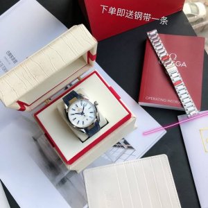 福利爆款回货 #赠送钢带一只表的价格p搭配两种表链 海洋魅力 经典爆款 Gd出品 西铁城专属 鸥米茄海马系列Aqua Terra 150米腕表 经典隽永的设计极