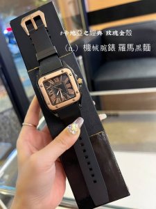 机械新款上市 Cartier卡地亚 Cartier 山度士系列罗马刻度机械男女腕表 39.8Mm胶带黑白盘罗马w007酷酷的一款腕錶 不空手 必備款
