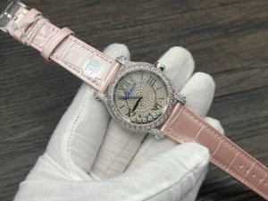 Yf Factory 2025重磅推荐 萧邦Happy Diamonds最新款满天星腕表，来了！作为萧邦最畅销的系列，Happy Diamonds始终以灵动钻石