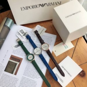 原单正品 特殊渠道货 ！Armani 阿玛尼女表。小仙女必备！型号Ar11403、11344、11269表盘32Mm 完美尺寸！作为最受欢迎的款式之一，就一定会
