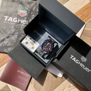 新款高颜值已上线 Tagheuer 泰格豪雅F1系列Red Bull Racing 红牛拉力赛 石英男士钢带腕表 六针计时带日历 瑞士原装石英机芯 别具一格 专