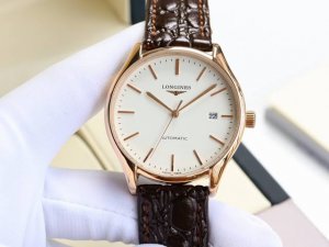 浪琴-Longines 律雅系列 原版壳套复刻 非通用名匠壳 多次反复修缮至完美 极致严格的质量保证。 确保采用原版式抛光和拉丝工艺，高硬度水晶镜面，更加透彻明