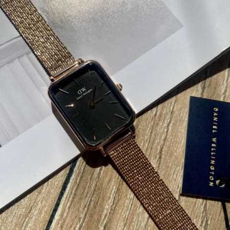 配盒 到货！到货！范冰冰代言新品上市！！纯原正品daniel Wellington，新款dw有货！全新设计小方形表盘，316精致表带，原装机芯，专柜对比无压力！ - 点击图像关闭