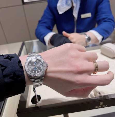 Rolex劳力士游艇名仕型 系列 自动机械机芯 防水日期显示 男表 瑞表 40Mm 蓝色表盘 精钢精钢950铂金表壳 - 点击图像关闭