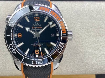 Vs精品 欧米茄 海洋宇宙时计海马 米系列自动机械男表，搭载性能稳定的8900机芯！蓝宝石玻璃，316L精钢，超强夜光，完美品质！ 钢带、胶带通用 四分之一橙