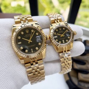 男 ,金 ,钻20 女 ,金 ,钻20 劳力士Rolex日志型系列,情侣对表,瑞士机质量100%超强防水夜光蓝宝石玻璃背透设计,搭载原装进口8215全自动机芯, 男 ,金 ,钻20 女 ,金 ,钻20 劳力士Rolex日志型系列,情侣对表,瑞士机质量100%超强防水夜光蓝宝石玻璃背透设计,搭载原装进口8215全自动机芯,