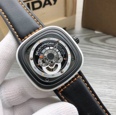 保证 支持验证 七个星期五Sevenfirday 手表型号： Sevenfriday 列手表 昵称为霸凌 Bully 具有一个经凝灰色真空镀膜处理的不锈钢金属外