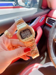 卡西欧 小方块... 现在最火爆的各大网红同款 赠送全套包装 金银两个颜色最高版本原单品质