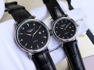 金壳+20钢带20 浪琴 情侣对表 原装进口石英机芯 矿物质玻璃镜面 316L精钢表壳 直径男40Mm女30Mm 厚8Mm如果今天的阳光停止了它耀眼的光芒。那么