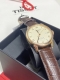 万年经典天梭力洛克系列T006机械男表，这下帮省钱，不用纠结要钢带皮带款了，一表两用！40Mm表径，作为该品牌最具代表性设计产品，简单优雅的设计深受消费者喜爱，