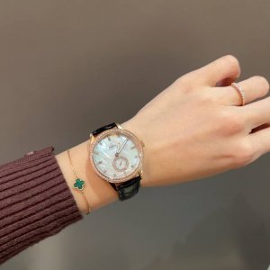 牛货 Omega Omega 欧米茄 美到眼球，美到心里头了 年度最佳女款 尺寸：37.5Mm ，厚度：13Mm很多美女客户都觉得很赞，材料都是百里挑一的～～即